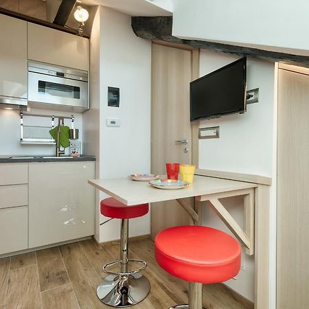 Multifunctional Stylish Studio Торино Екстериор снимка