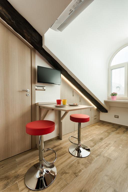 Multifunctional Stylish Studio Торино Екстериор снимка