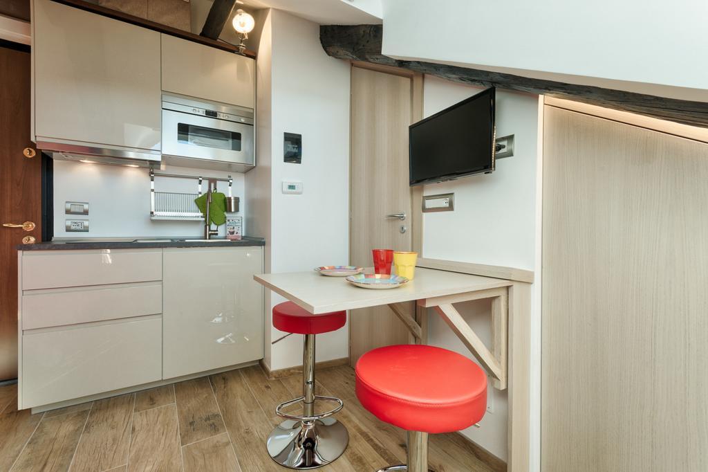 Multifunctional Stylish Studio Торино Екстериор снимка
